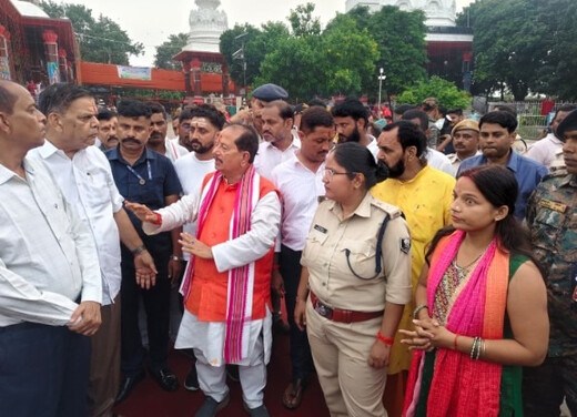 अशोक धाम में अंतिम सोमवारी की तैयारी तेज, मंत्री विजय सिन्हा ने लिया सुरक्षा व्यवस्था का जायजा